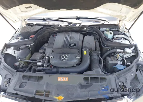 2013 Mercedes-Benz C 250 Luxury/Sport из США, поврежденный, VIN WDDGF4HB8DR267050